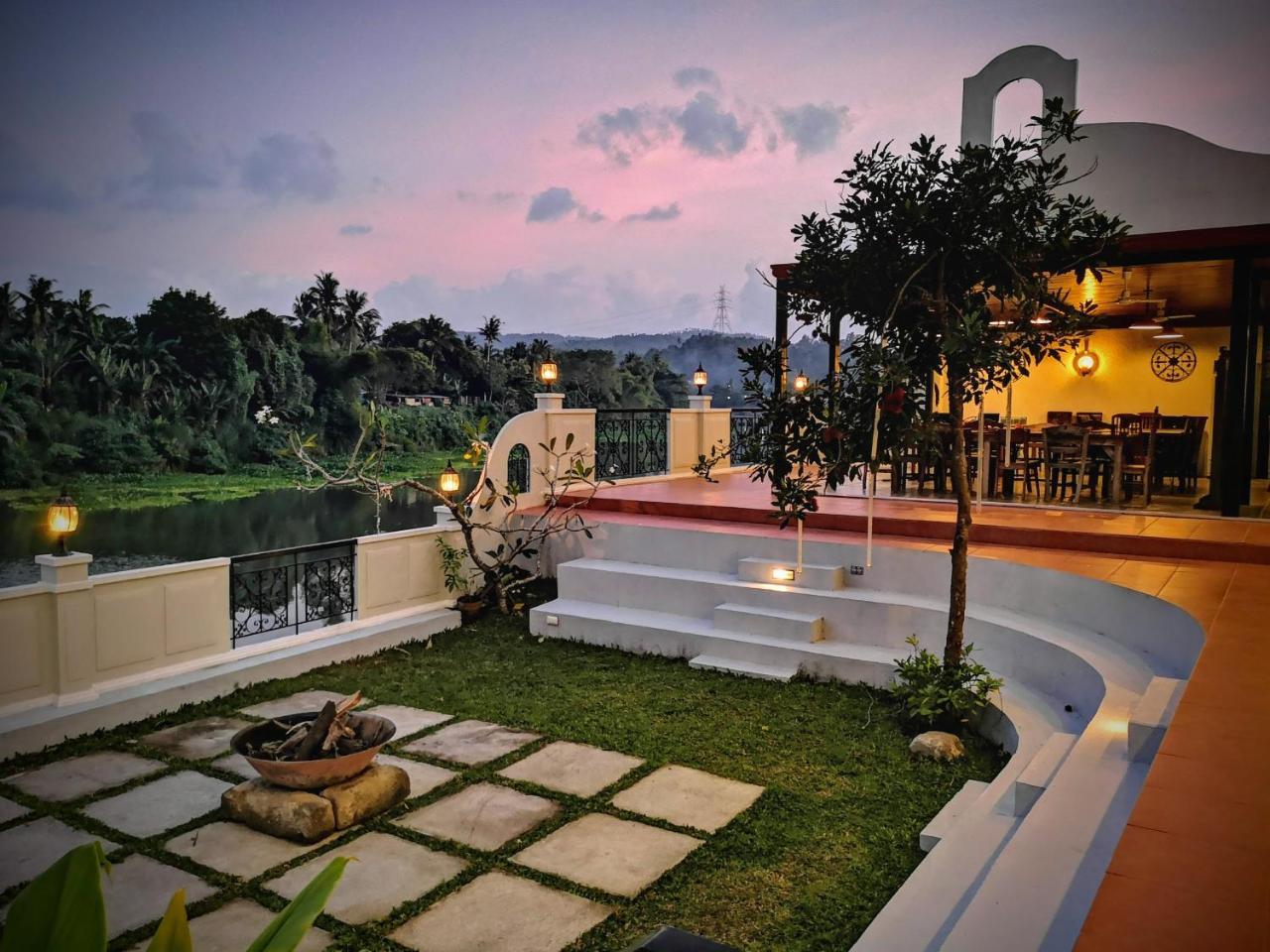 Casa Marina Bed And Breakfast Pagsanjan Buitenkant foto